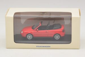 Volkswagen Golf Mk4 Kabrioletas Raudonas Atstovo Leidimas Minichamps 1:43 GOLF006 Metalas - nuotrauka 5 iš 5