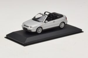 Volkswagen Golf Mk4 Kabrioletas Sidabrinis Atstovo Leidimas Minichamps 1:43 GOLF004 Metalas - nuotrauka 2 iš 5