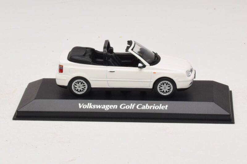 Volkswagen Golf Mk4 Kabrioletas Baltas Maxichamps 1:43 940058330 Metalas