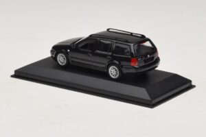 Volkswagen Golf Mk4 Variant Sport Highline BBS Edition Juodas Pakaitinė Dėžė Minichamps 1:43 GOLF008-R1 Metalas - nuotrauka 3 iš 5