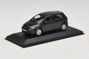 Volkswagen Golf Plus Mk5 Juodas Minichamps 1:43 GOLF007 Metalas - nuotrauka 2 iš 5