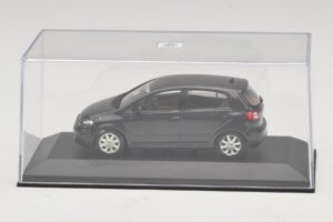 Volkswagen Golf Plus Mk5 Juodas Minichamps 1:43 GOLF007 Metalas - nuotrauka 4 iš 5