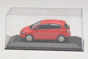 Volkswagen Golf Plus Mk5 Tornado Red Pakaitinė Dėžė Minichamps 1:43 821911110-R1 Metalas - nuotrauka 4 iš 5