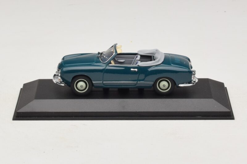 Volkswagen Karmann Ghia Kabrioletas Tamsiai Mėlynas Minichamps 1:43 GHIA001 Metalas