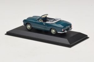 Volkswagen Karmann Ghia Kabrioletas Tamsiai Mėlynas Minichamps 1:43 GHIA001 Metalas - nuotrauka 3 iš 5