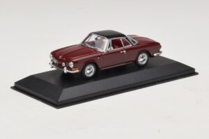 Volkswagen Karmann Ghia Raudonas Su Juodu Stogu Minichamps 1:43 GHIA002 Metalas - nuotrauka 2 iš 5