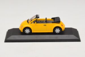 Volkswagen New Beetle Kabrioletas Geltonas Minichamps 1:43 BEETLE002 Metalas