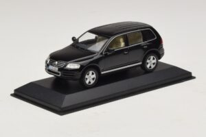 Volkswagen Touareg 7L Juodas Minichamps 1:43 TOUAREG002 Metalas - nuotrauka 2 iš 5