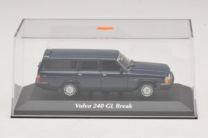Volvo 240 GL Universalas Tamsiai Mėlynas Maxichamps 1:43 940171412 Metalas - nuotrauka 4 iš 5