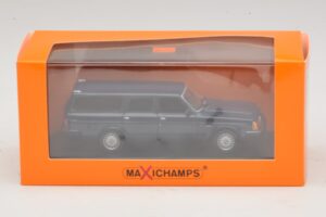 Volvo 240 GL Universalas Tamsiai Mėlynas Maxichamps 1:43 940171412 Metalas - nuotrauka 5 iš 5