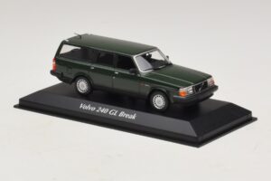 Volvo 240 GL Universalas Tamsiai Žalia Maxichamps 1:43 940171411 Metalas - nuotrauka 3 iš 5