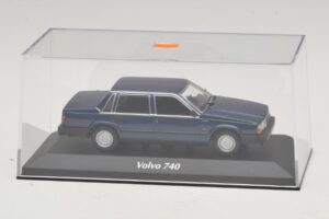Volvo 740 Dark Blue Metallic Maxichamps 1:43 940171701 Metalas - nuotrauka 4 iš 5